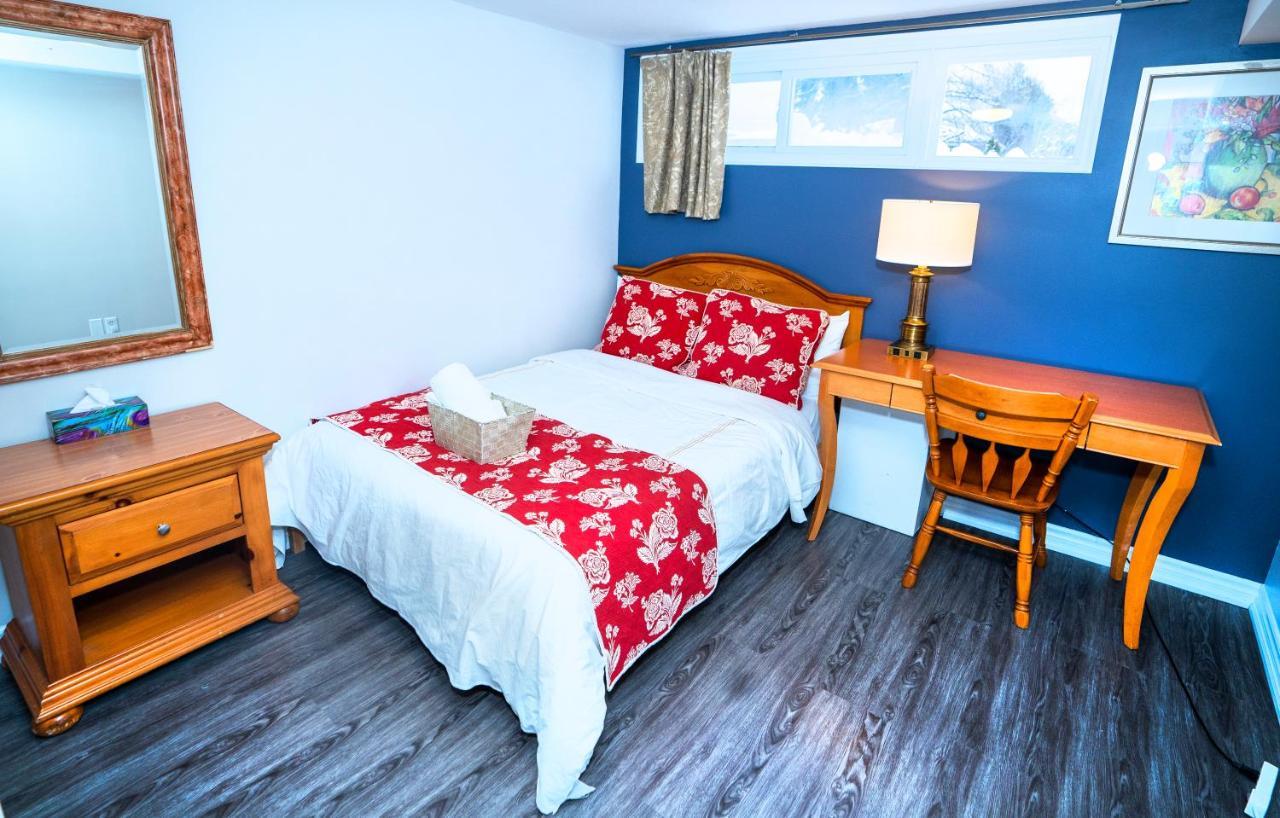 Villa Cozy 3Br 2Bth Lower Unit, A Min To Hwy401, 404 & Dvp Toronto Exterior foto
